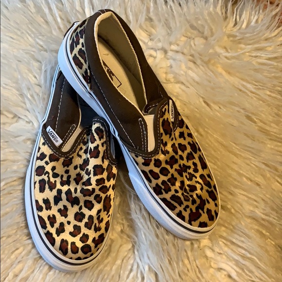 vans leopard slides